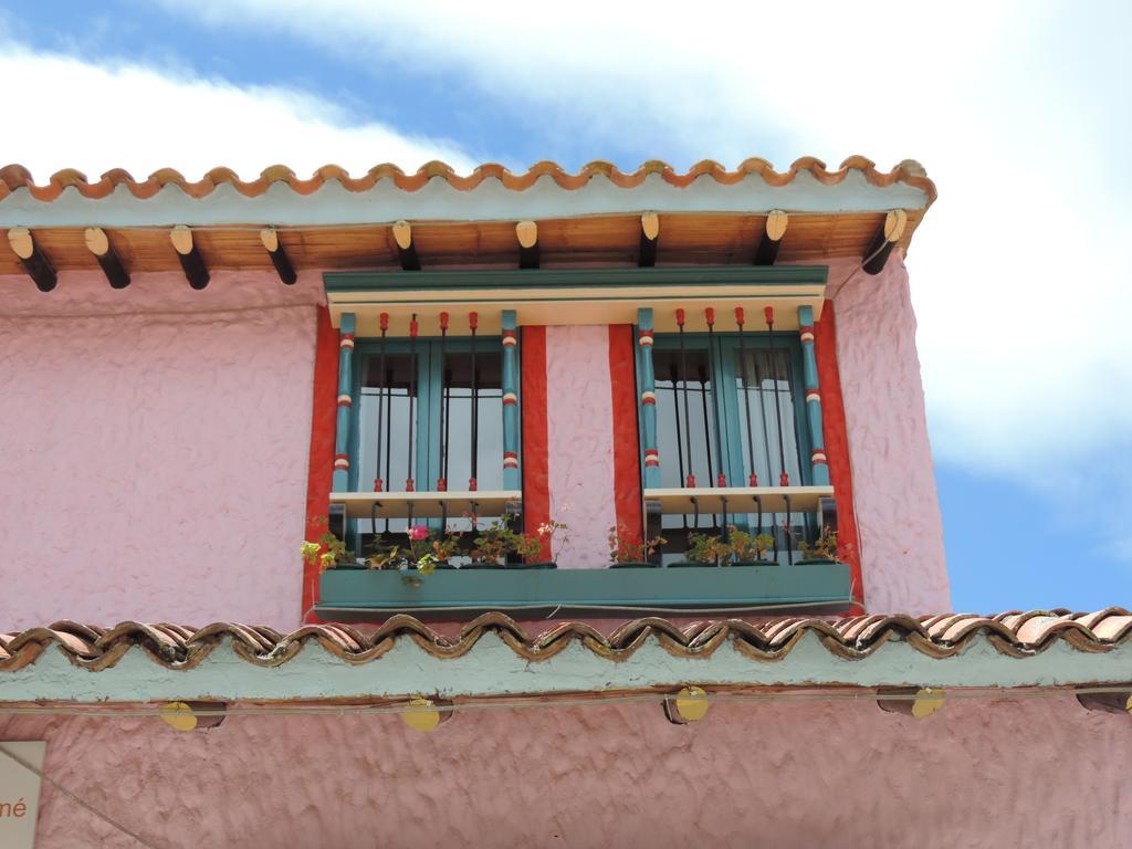 Hotel Los Geranios Duitama Eksteriør billede