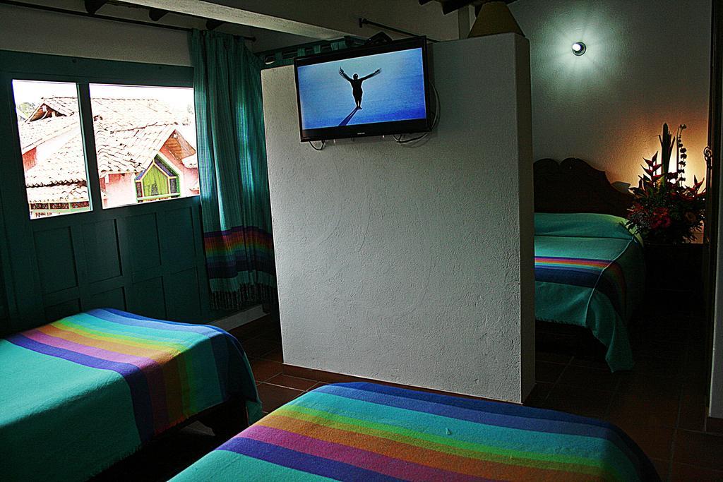 Hotel Los Geranios Duitama Værelse billede