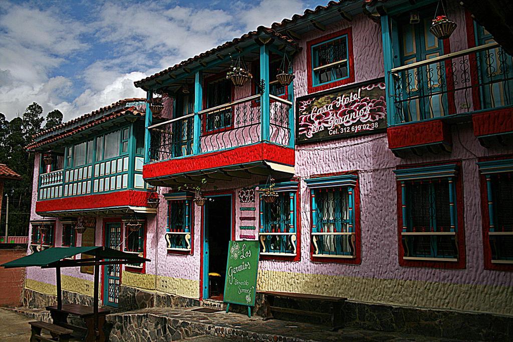 Hotel Los Geranios Duitama Eksteriør billede